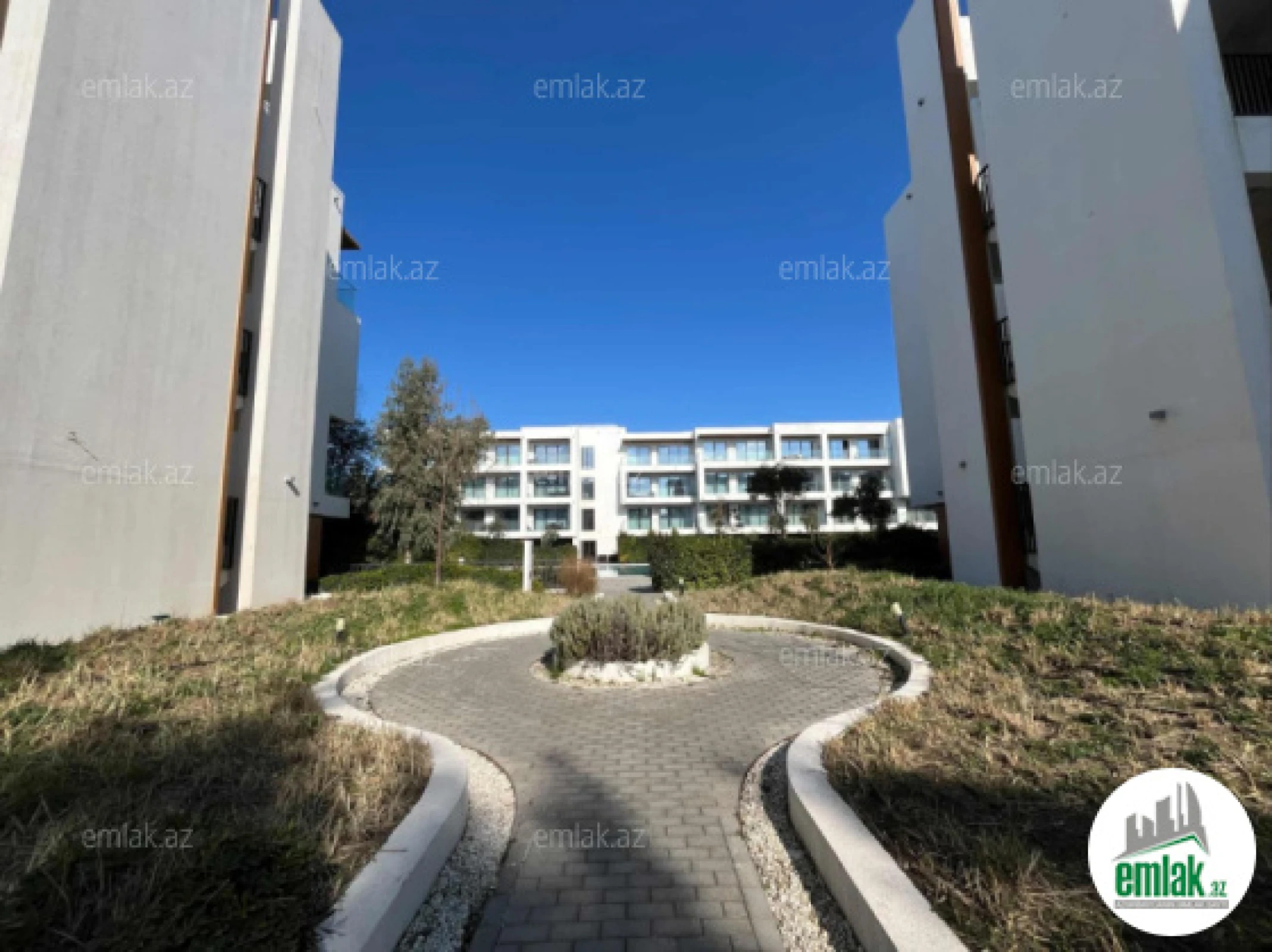 Satılır 1 otaqlı yeni tikili 50 m²