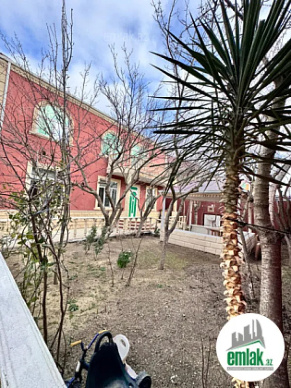 Satılır 5 otaqlı həyət evi 200 m²