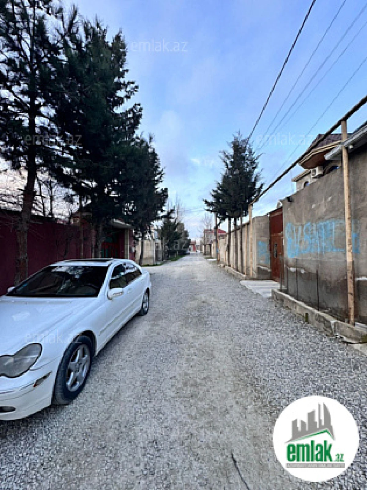 Satılır 5 otaqlı həyət evi 200 m²