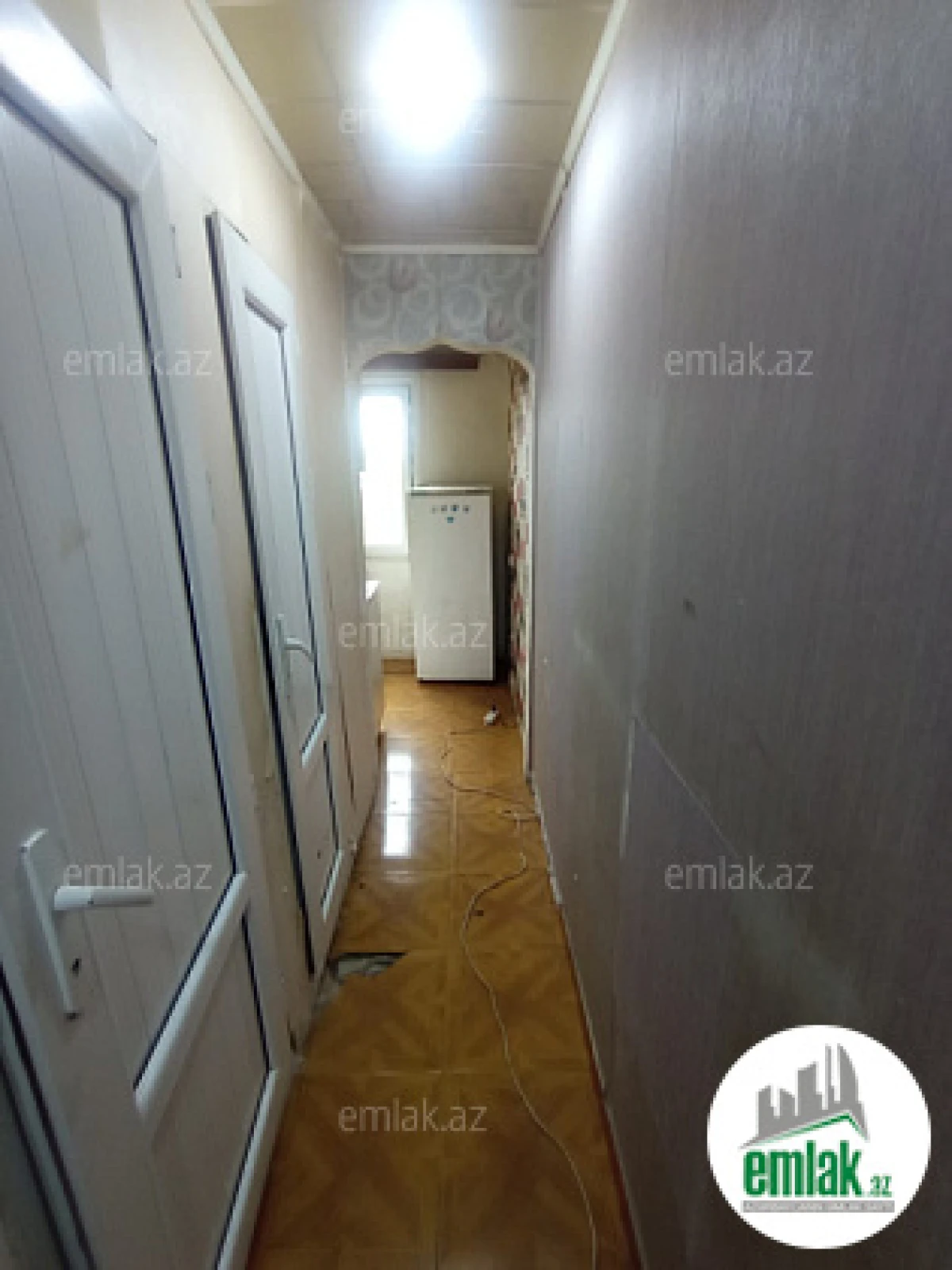 Satılır 2 otaqlı köhnə tikili 55 m²