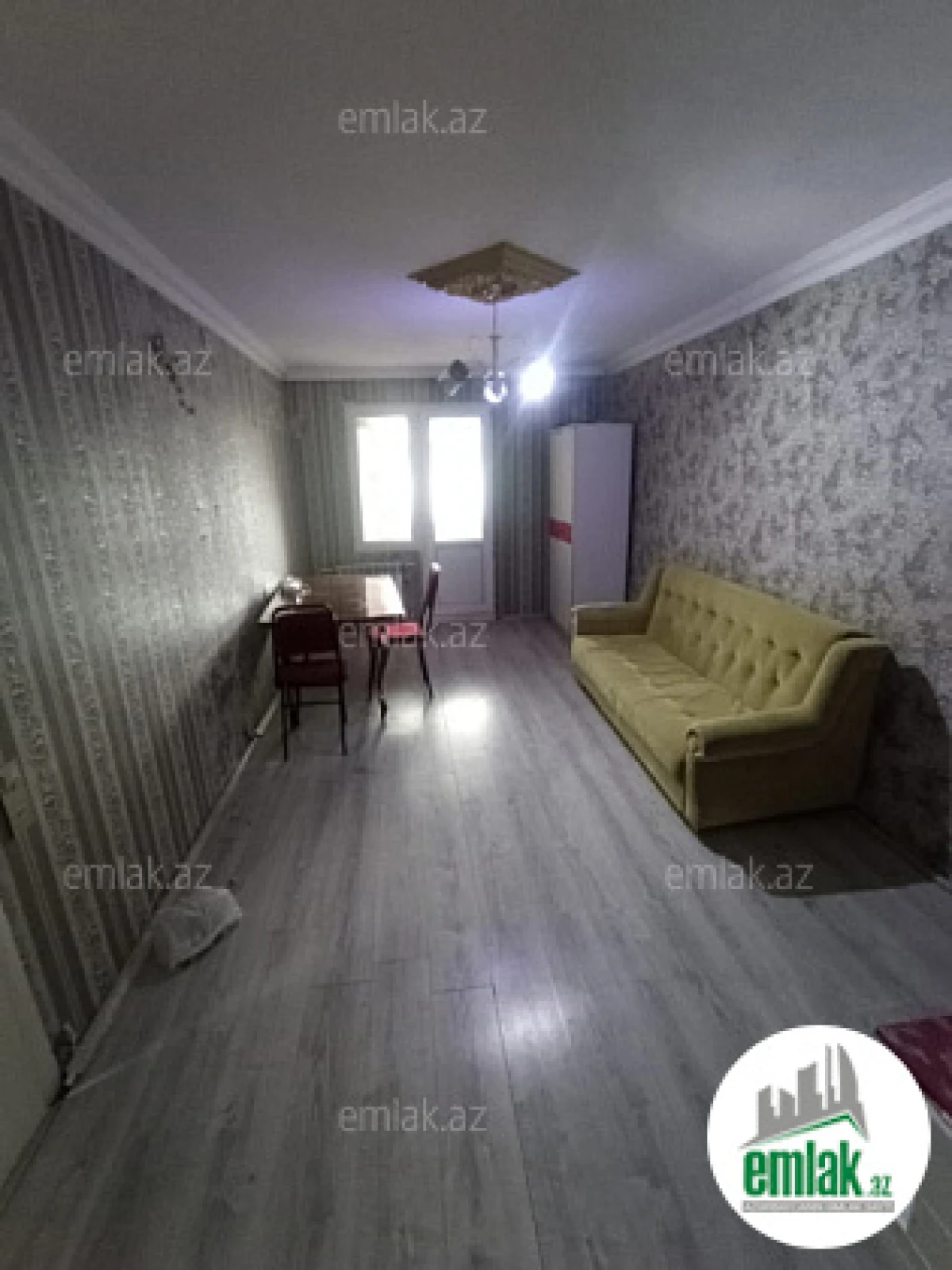 Satılır 2 otaqlı köhnə tikili 55 m²