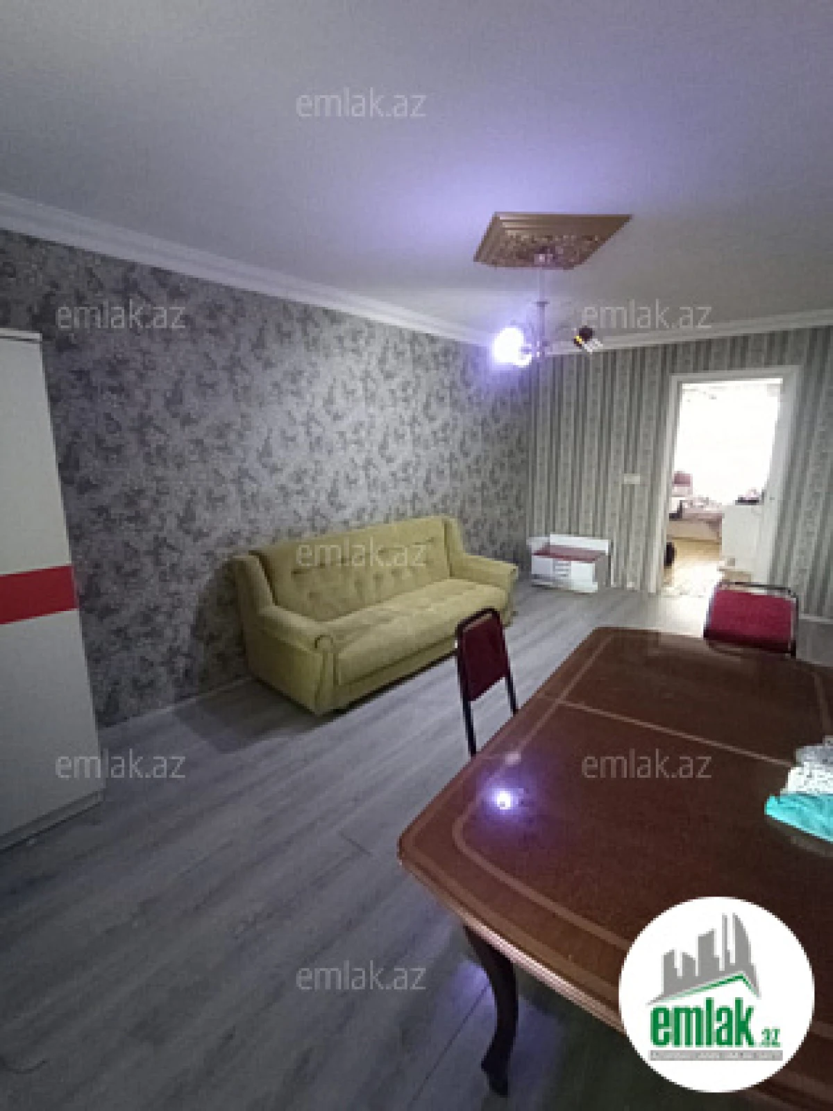 Satılır 2 otaqlı köhnə tikili 55 m²