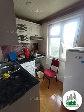 Satılır 2 otaqlı köhnə tikili 55 m²