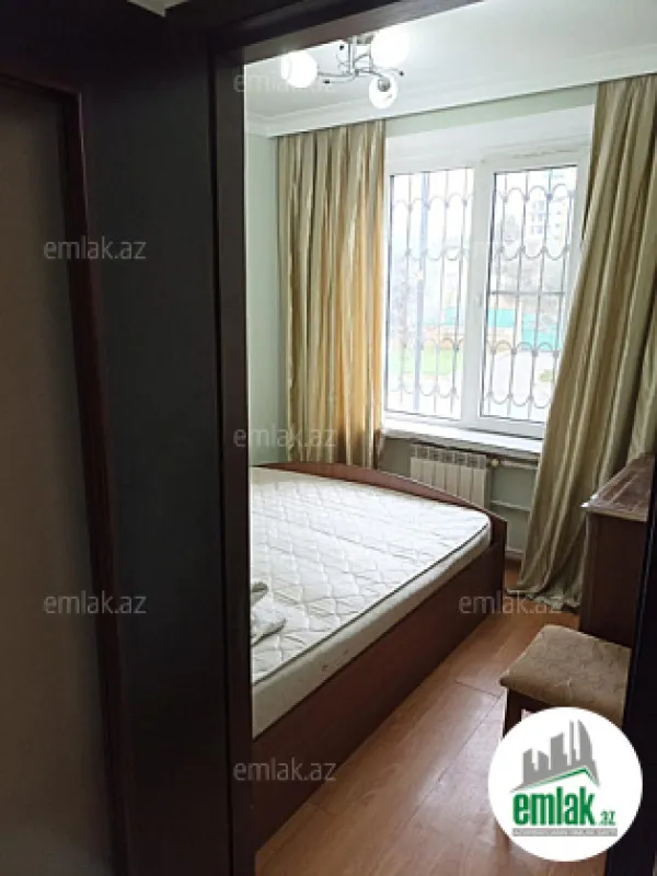 Satılır 2 otaqlı köhnə tikili 35 m²