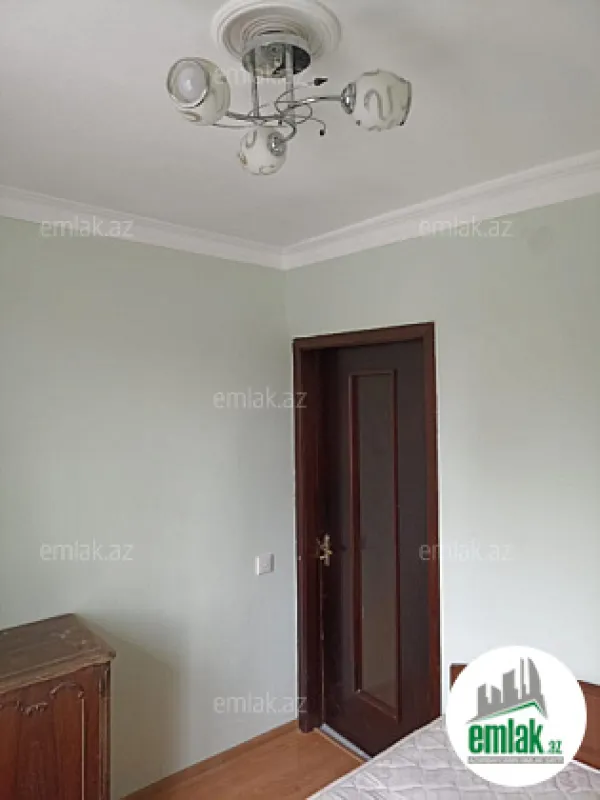 Satılır 2 otaqlı köhnə tikili 35 m²