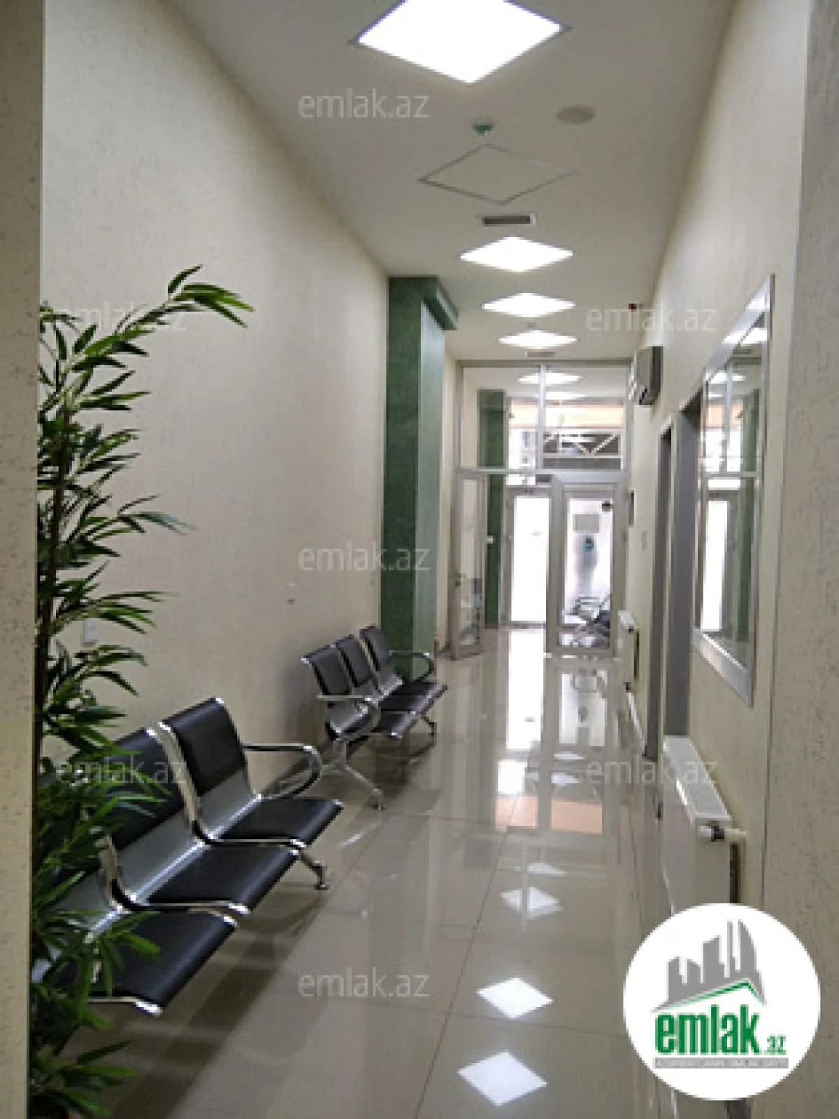 Satılır 11 otaqlı obyekt 270 m²