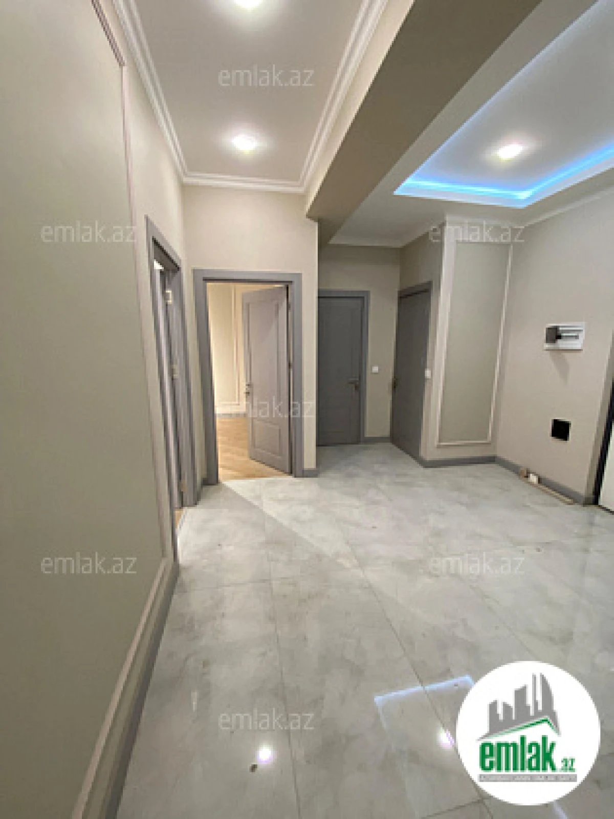 Satılır 2 otaqlı yeni tikili 82.5 m²
