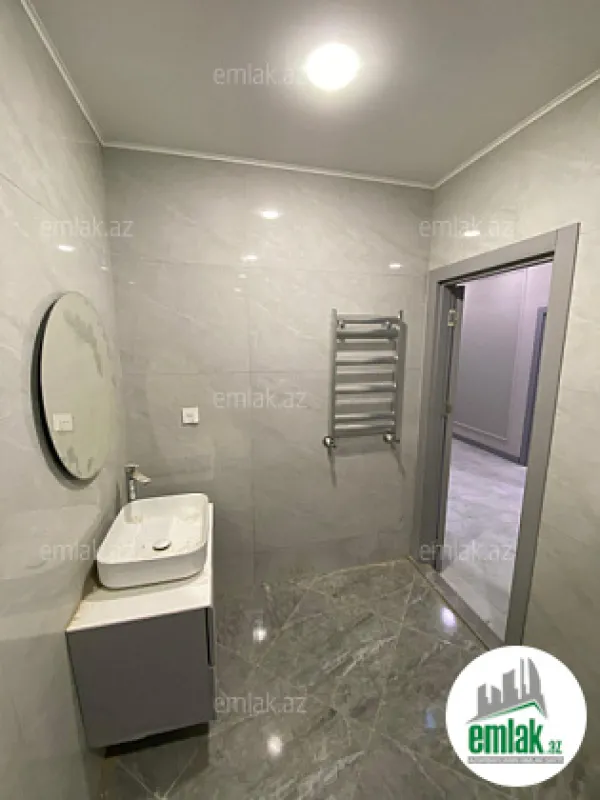 Satılır 2 otaqlı yeni tikili 82.5 m²