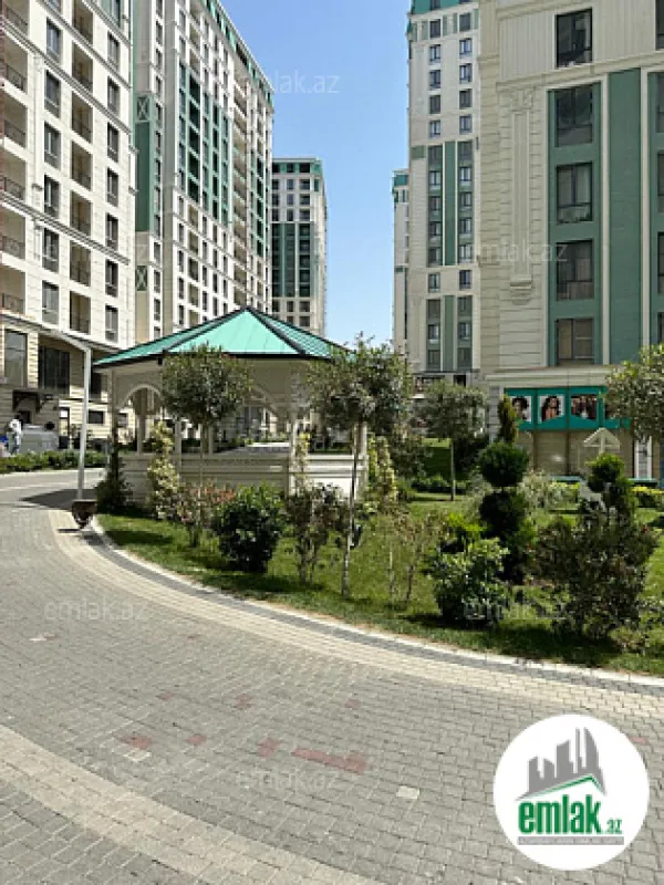 Satılır 4 otaqlı yeni tikili 219.6 m²