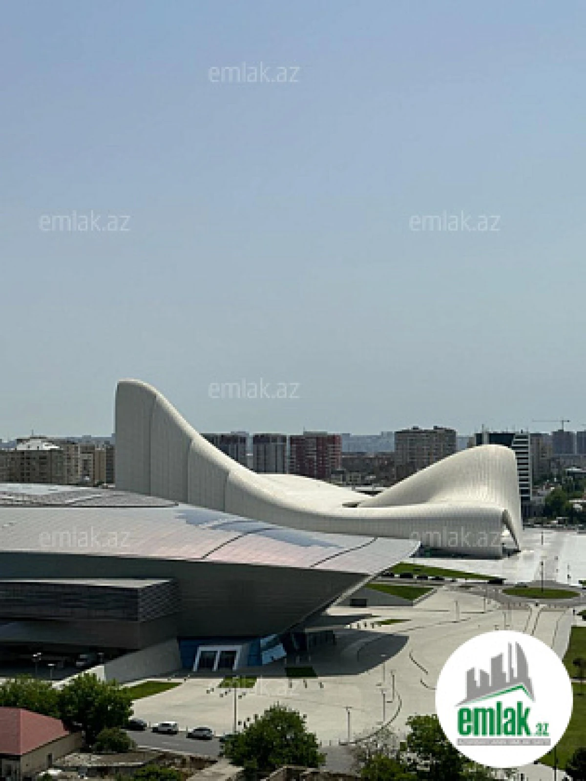 Satılır 4 otaqlı yeni tikili 219.6 m²