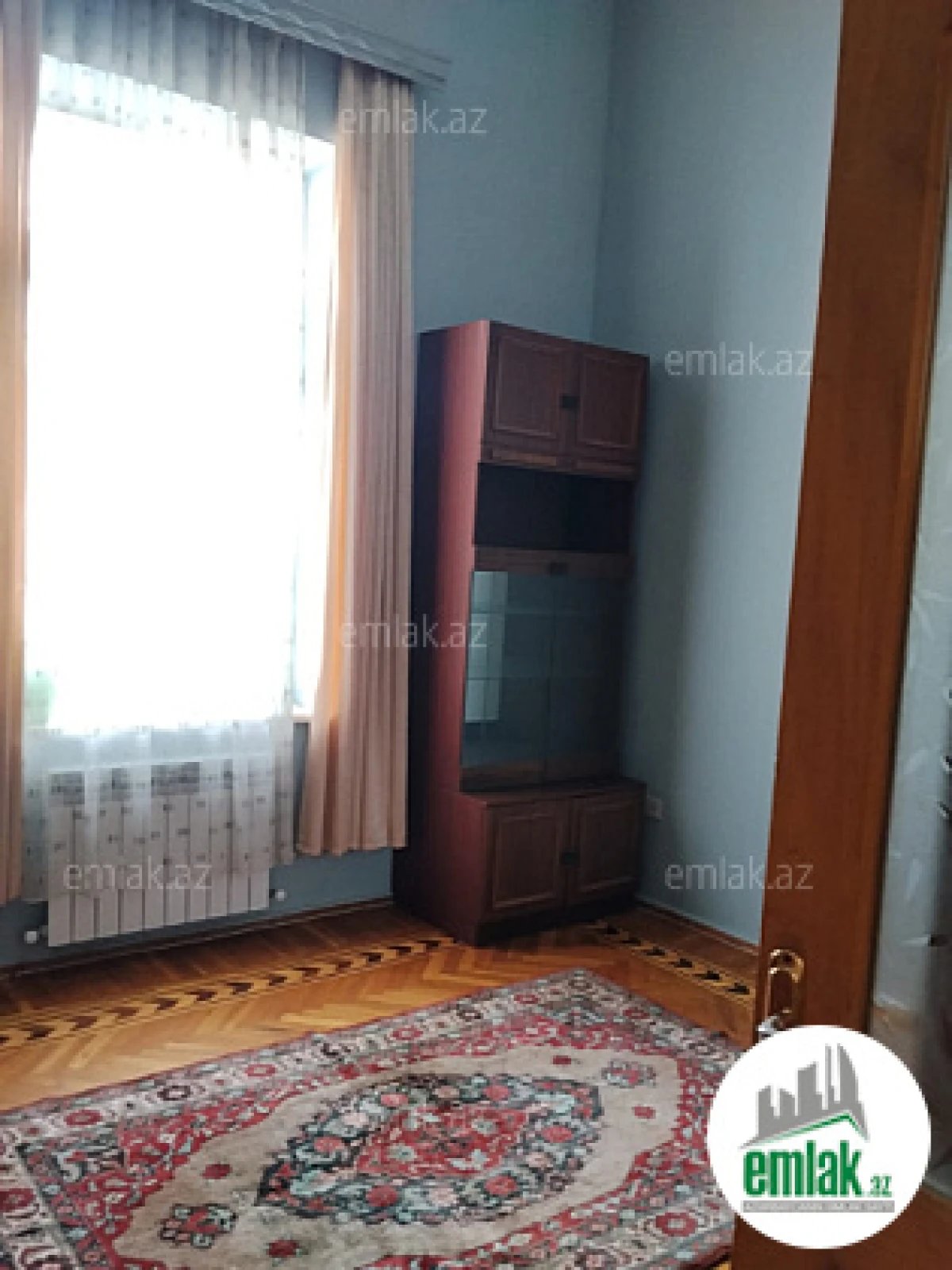 Satılır 3 otaqlı köhnə tikili 75 m²