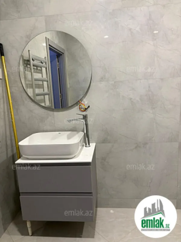 Satılır 2 otaqlı yeni tikili 82.5 m²