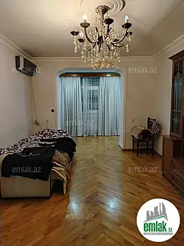 Satılır 3 otaqlı köhnə tikili 80 m² — Bakı, Nizami 3 otaq 80.00 m²