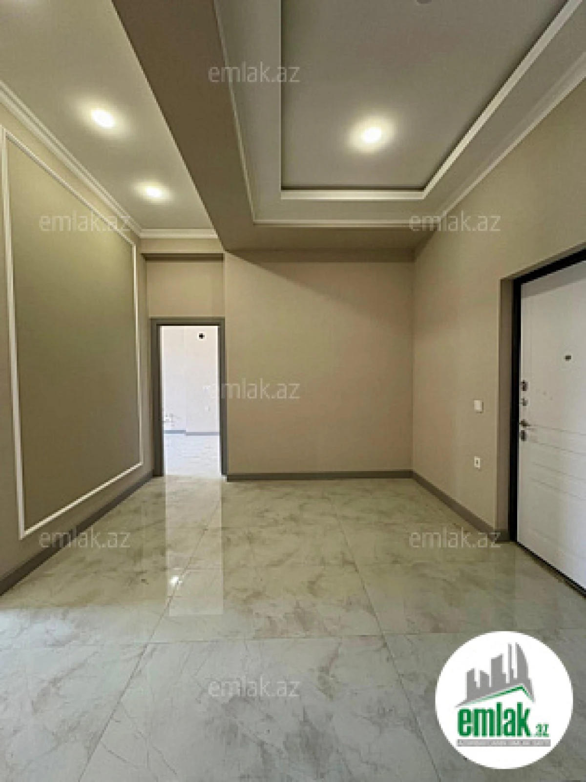 Satılır 2 otaqlı yeni tikili 82.5 m²