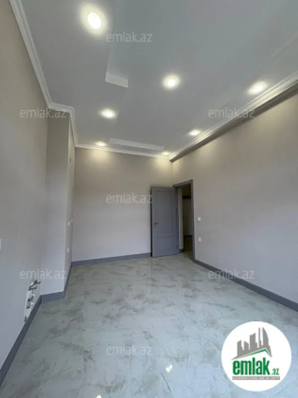 Satılır 2 otaqlı yeni tikili 82.5 m²