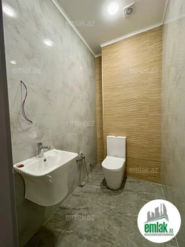 Satılır 2 otaqlı yeni tikili 82.5 m²