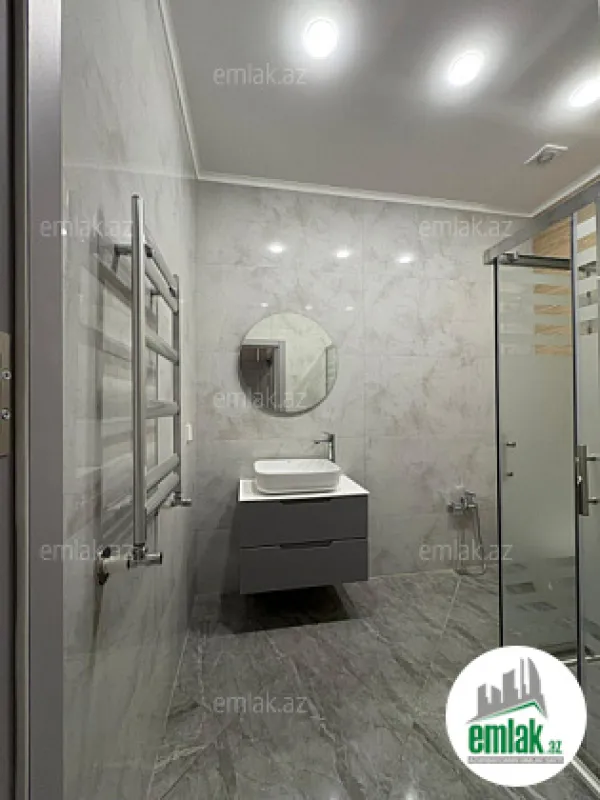 Satılır 2 otaqlı yeni tikili 82.5 m²