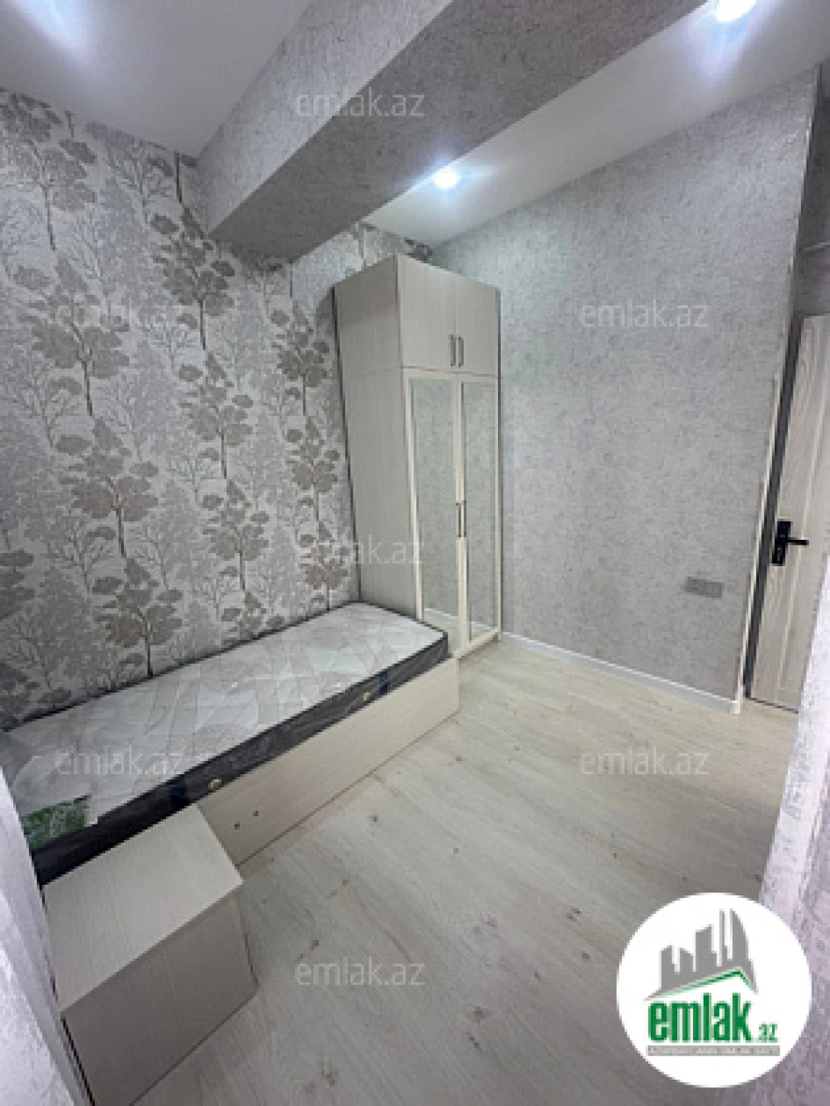 Satılır 4 otaqlı yeni tikili 110 m²