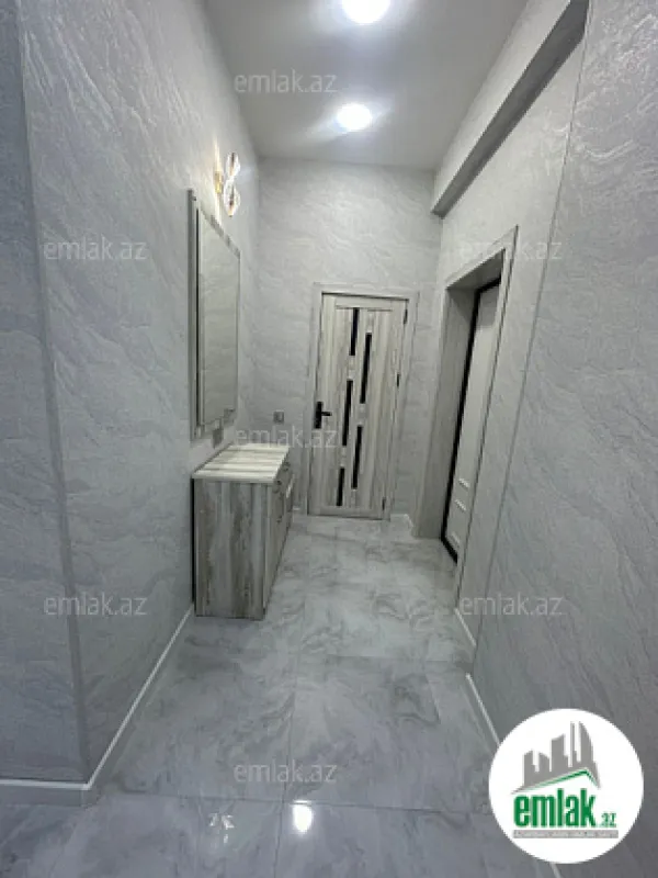 Satılır 4 otaqlı yeni tikili 110 m²