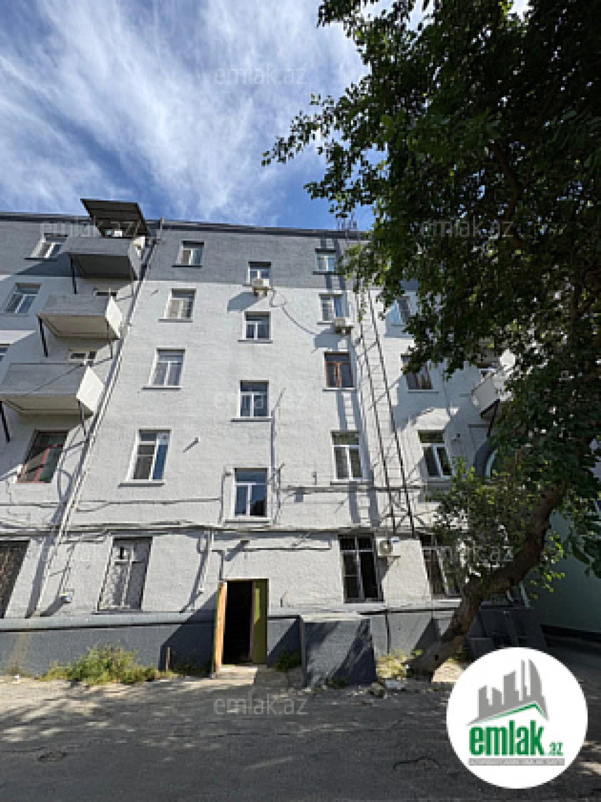Satılır 3 otaqlı köhnə tikili 90 m²