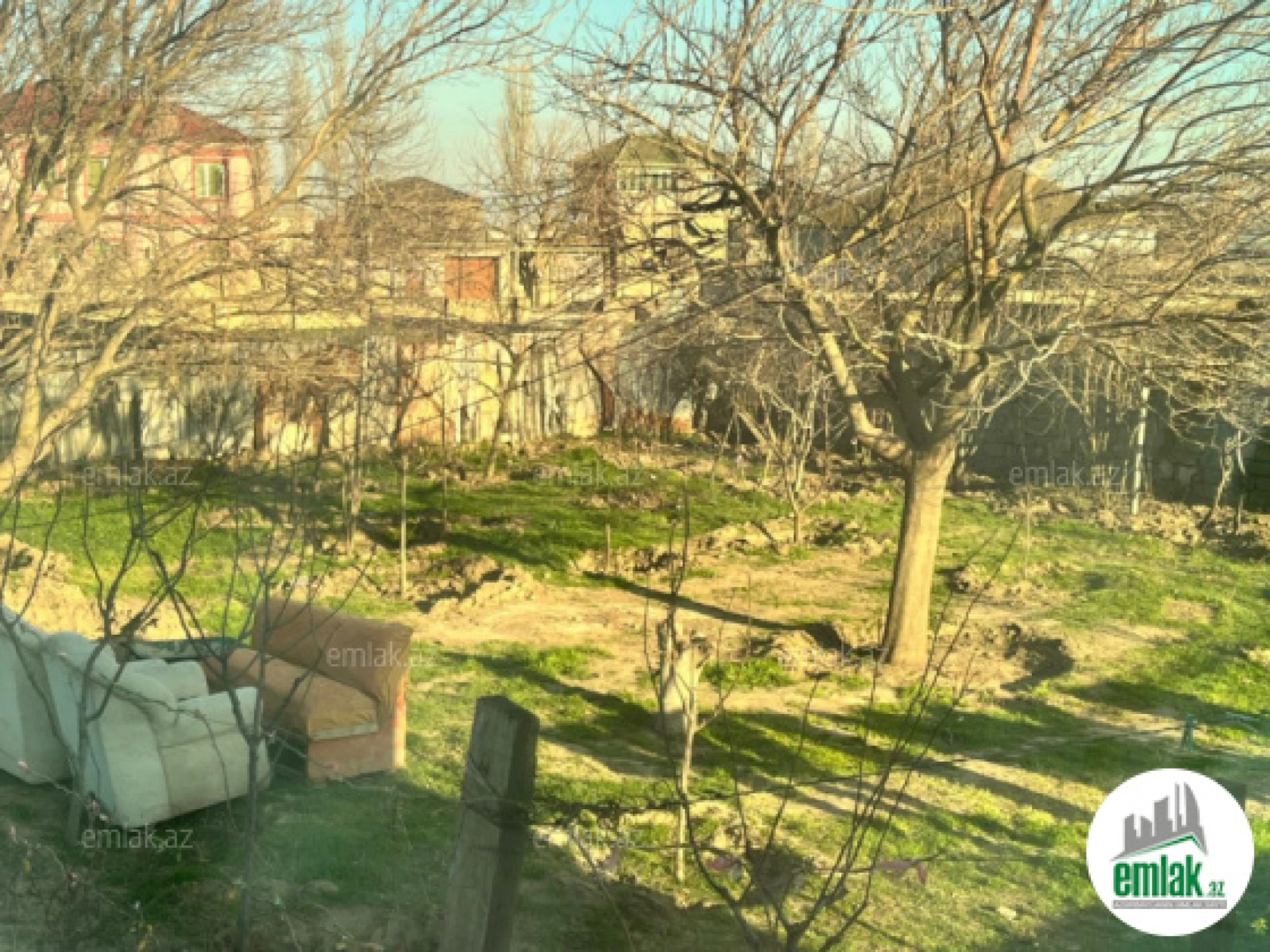 Satılır torpaq sahəsi 2 m²