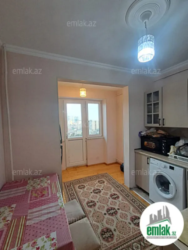 Satılır 2 otaqlı köhnə tikili 60 m²