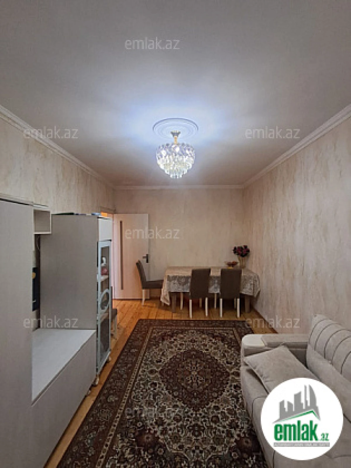 Satılır 2 otaqlı köhnə tikili 60 m²