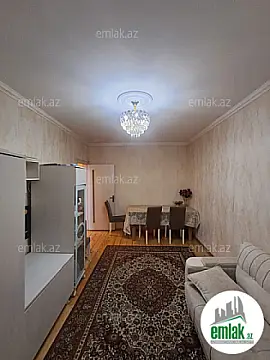 Satılır 2 otaqlı köhnə tikili 60 m²