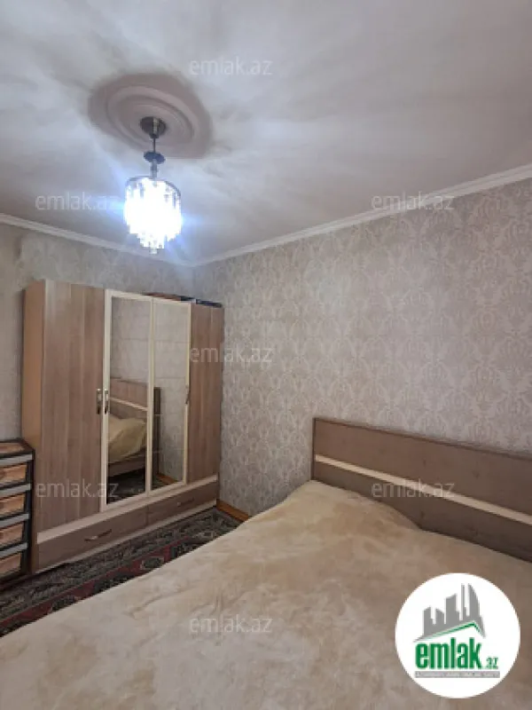 Satılır 2 otaqlı köhnə tikili 60 m²