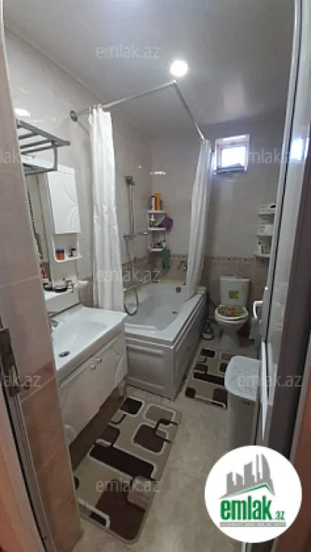 Satılır 7 otaqlı həyət evi 130 m²