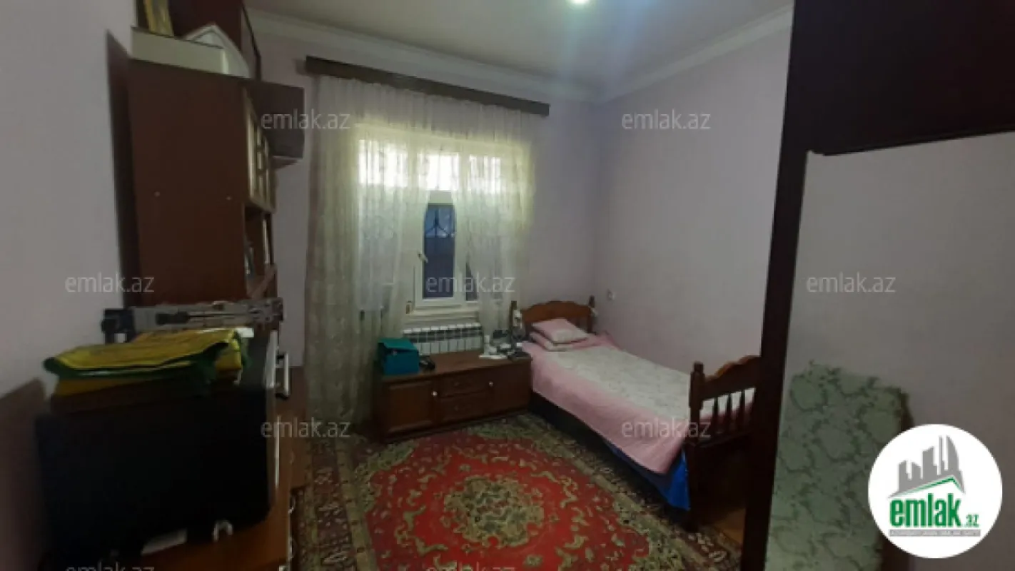 Satılır 7 otaqlı həyət evi 130 m²