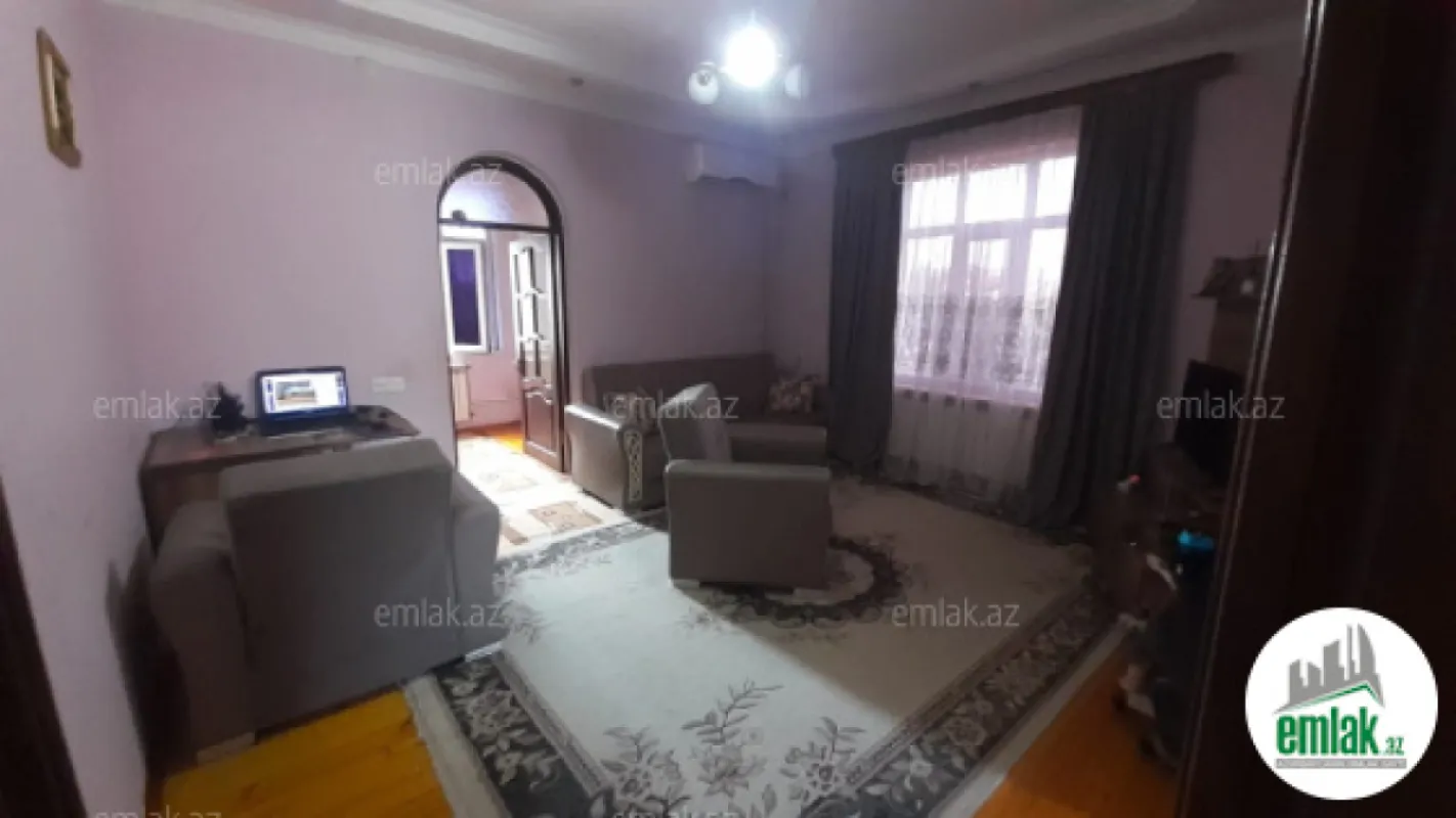 Satılır 7 otaqlı həyət evi 130 m²