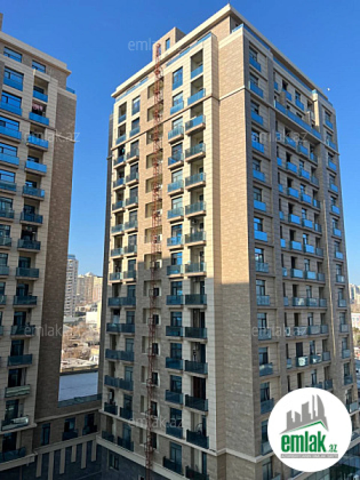 Satılır 4 otaqlı yeni tikili 157.5 m²