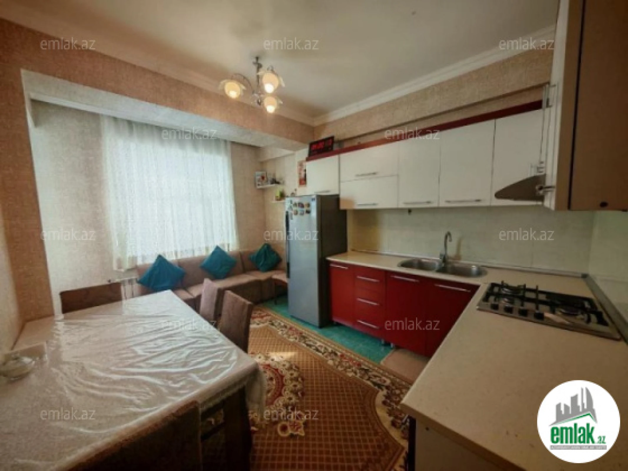 Satılır 1 otaqlı köhnə tikili 44 m²