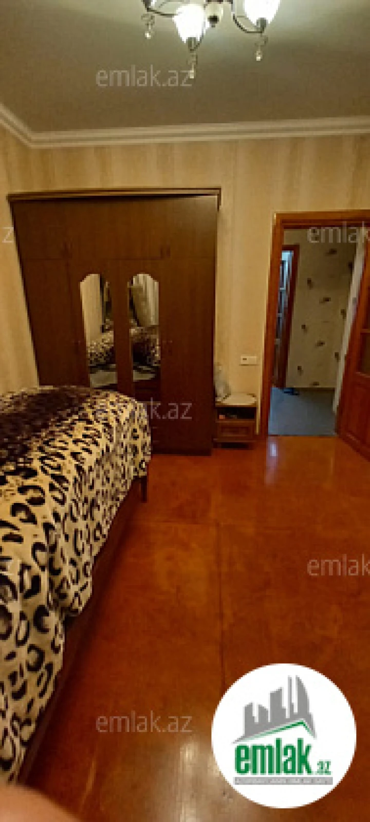 Satılır 3 otaqlı köhnə tikili 80 m²