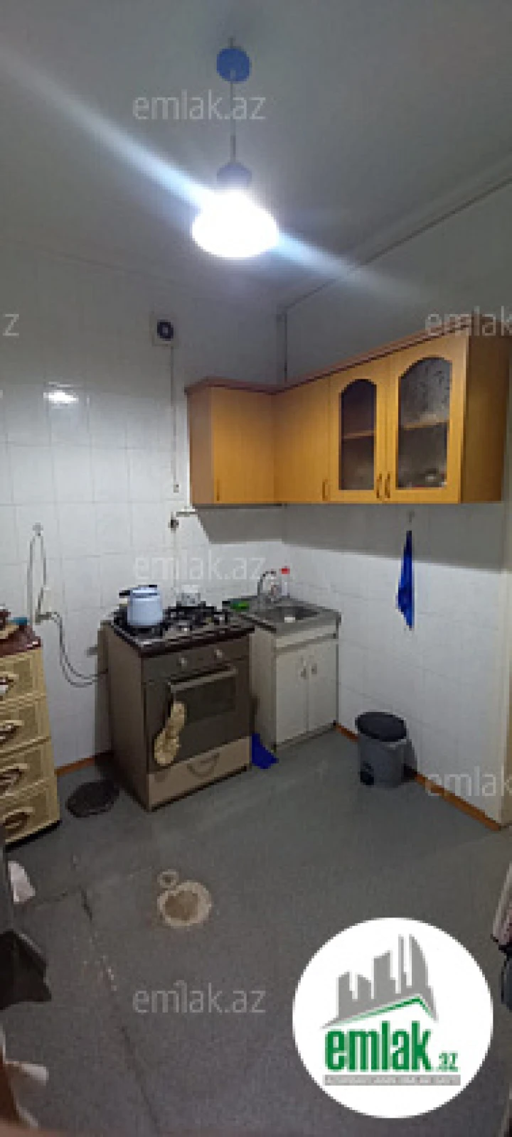Satılır 3 otaqlı köhnə tikili 80 m²