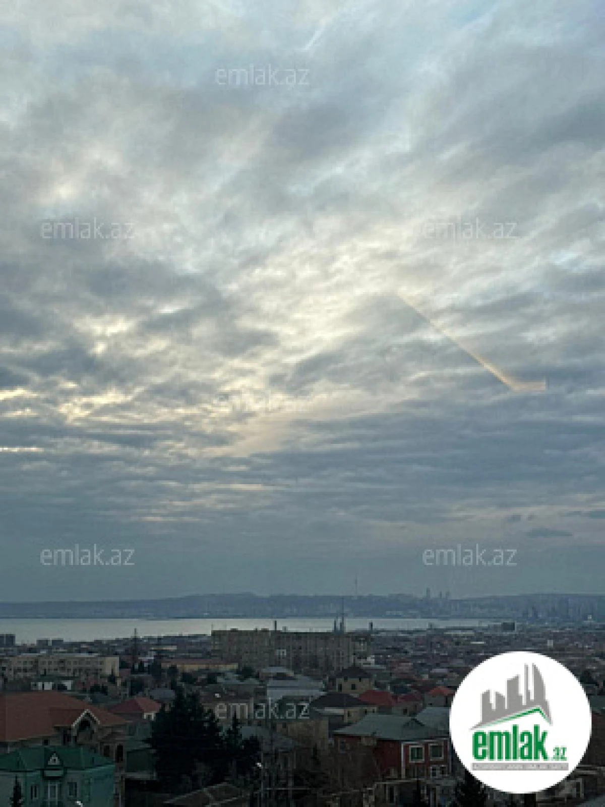 Satılır 3 otaqlı yeni tikili 82 m²