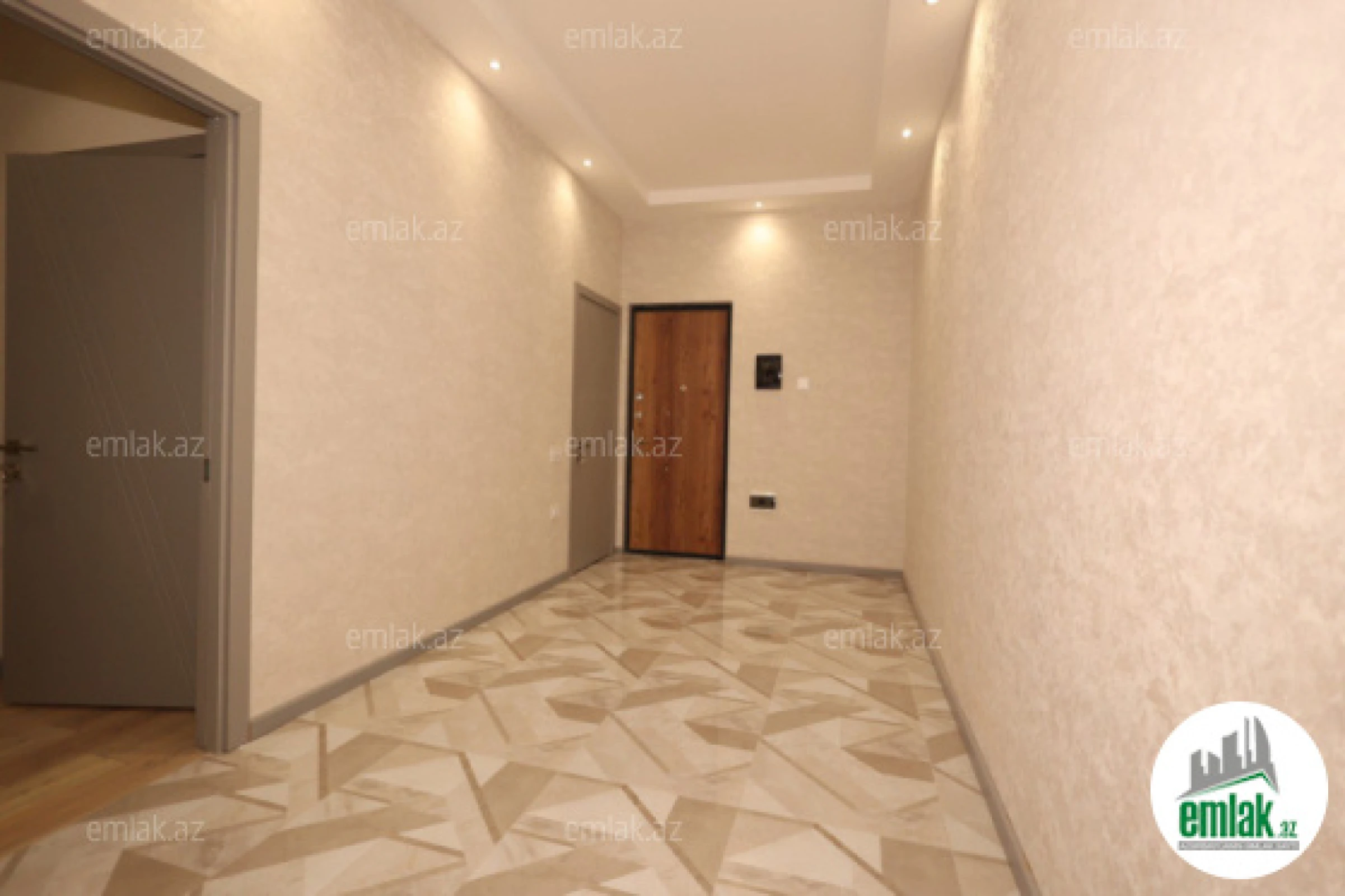 Satılır 5 otaqlı yeni tikili 267.5 m²