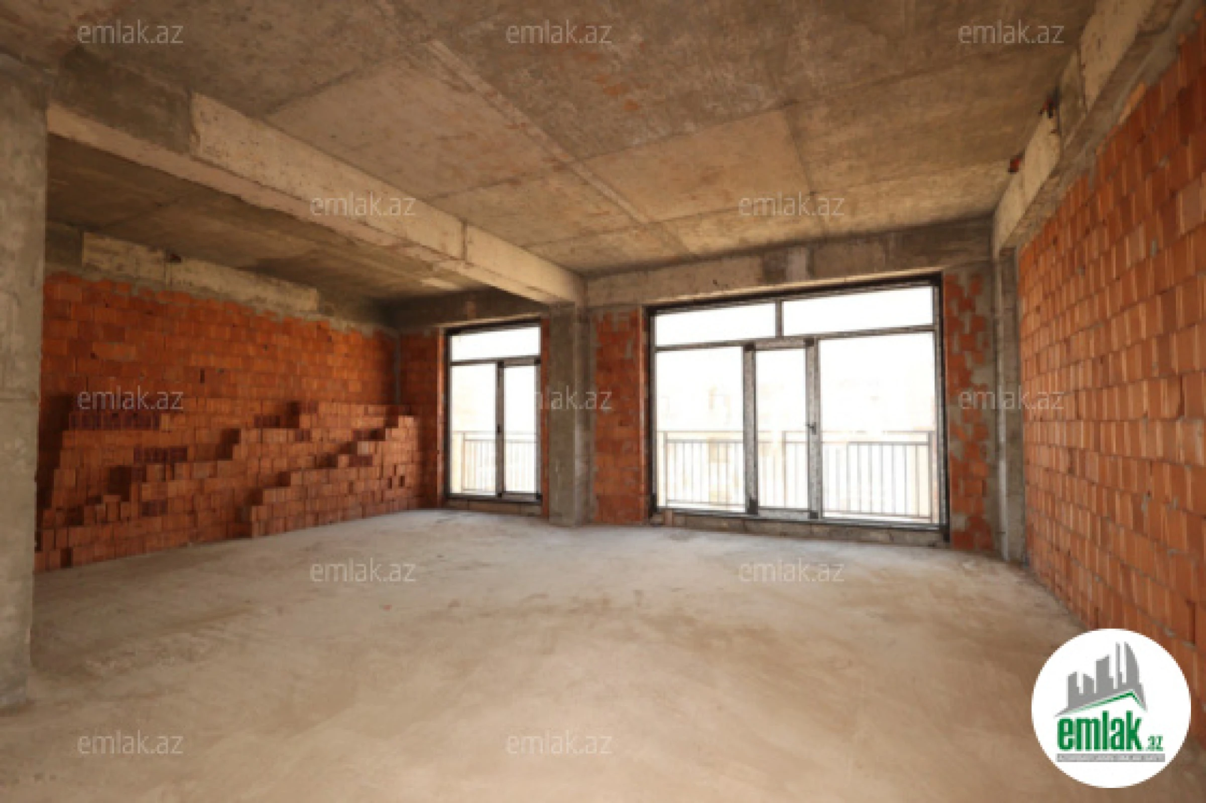 Satılır 5 otaqlı yeni tikili 267.5 m²