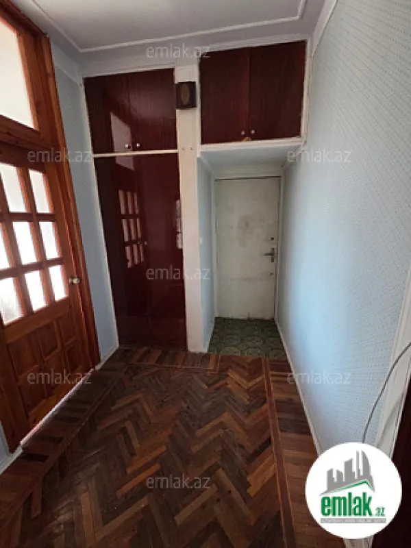 Satılır 3 otaqlı köhnə tikili 80 m²