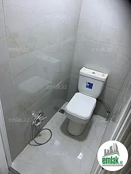 Satılır 2 otaqlı köhnə tikili 75 m²