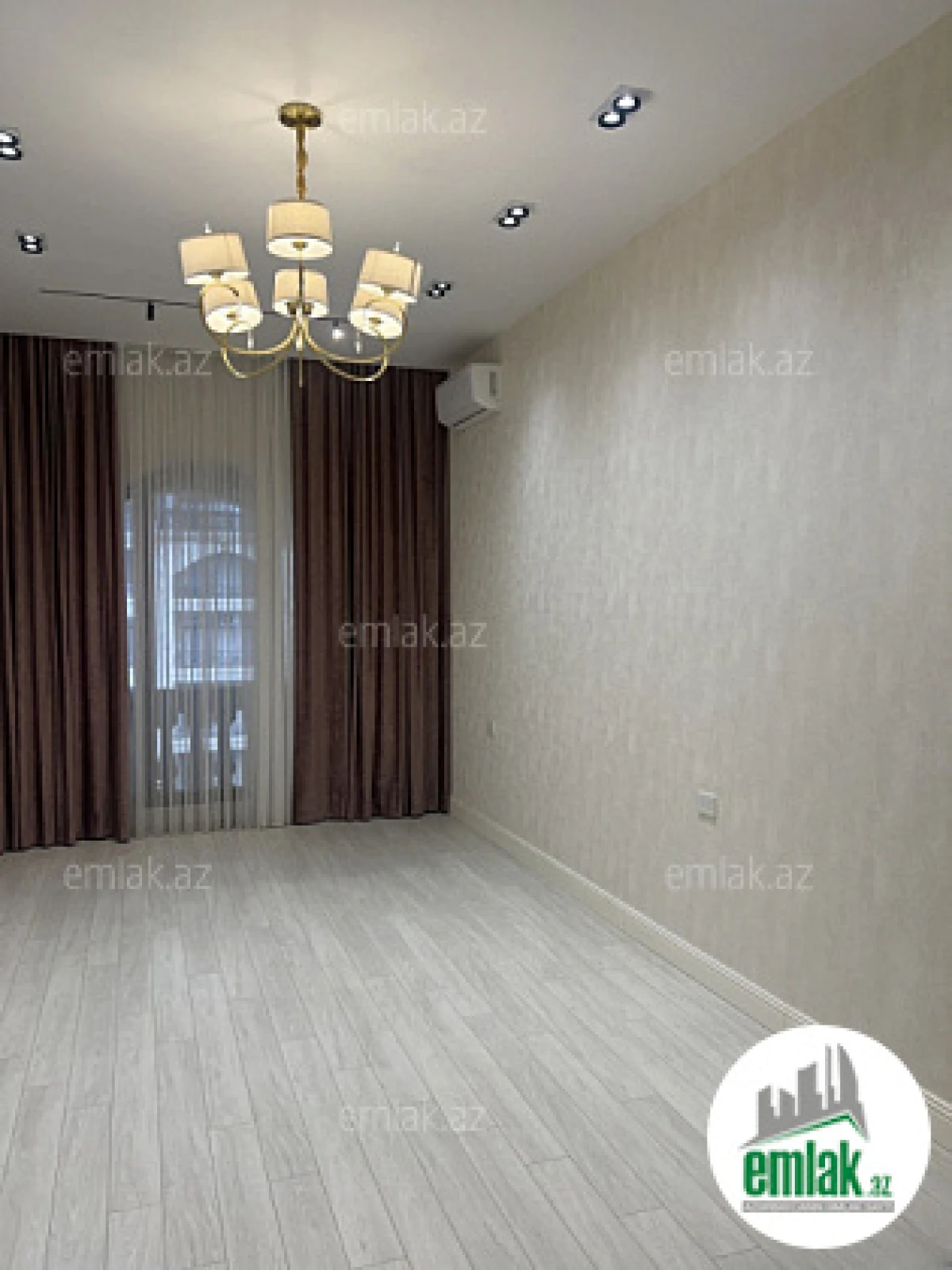 Satılır 3 otaqlı yeni tikili 110 m²