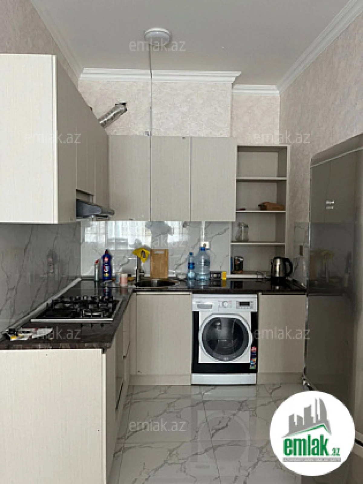 Satılır 2 otaqlı yeni tikili 70 m²