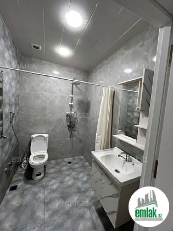 Satılır 2 otaqlı yeni tikili 70 m²