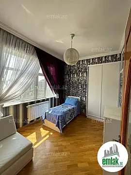 Satılır 4 otaqlı yeni tikili 120 m²