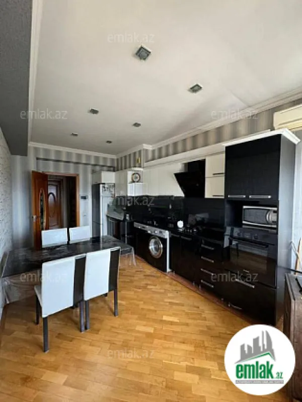 Satılır 4 otaqlı yeni tikili 120 m²