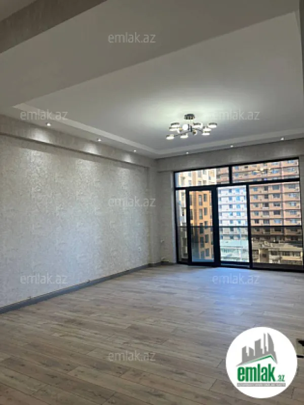 Satılır 2 otaqlı yeni tikili 104 m²