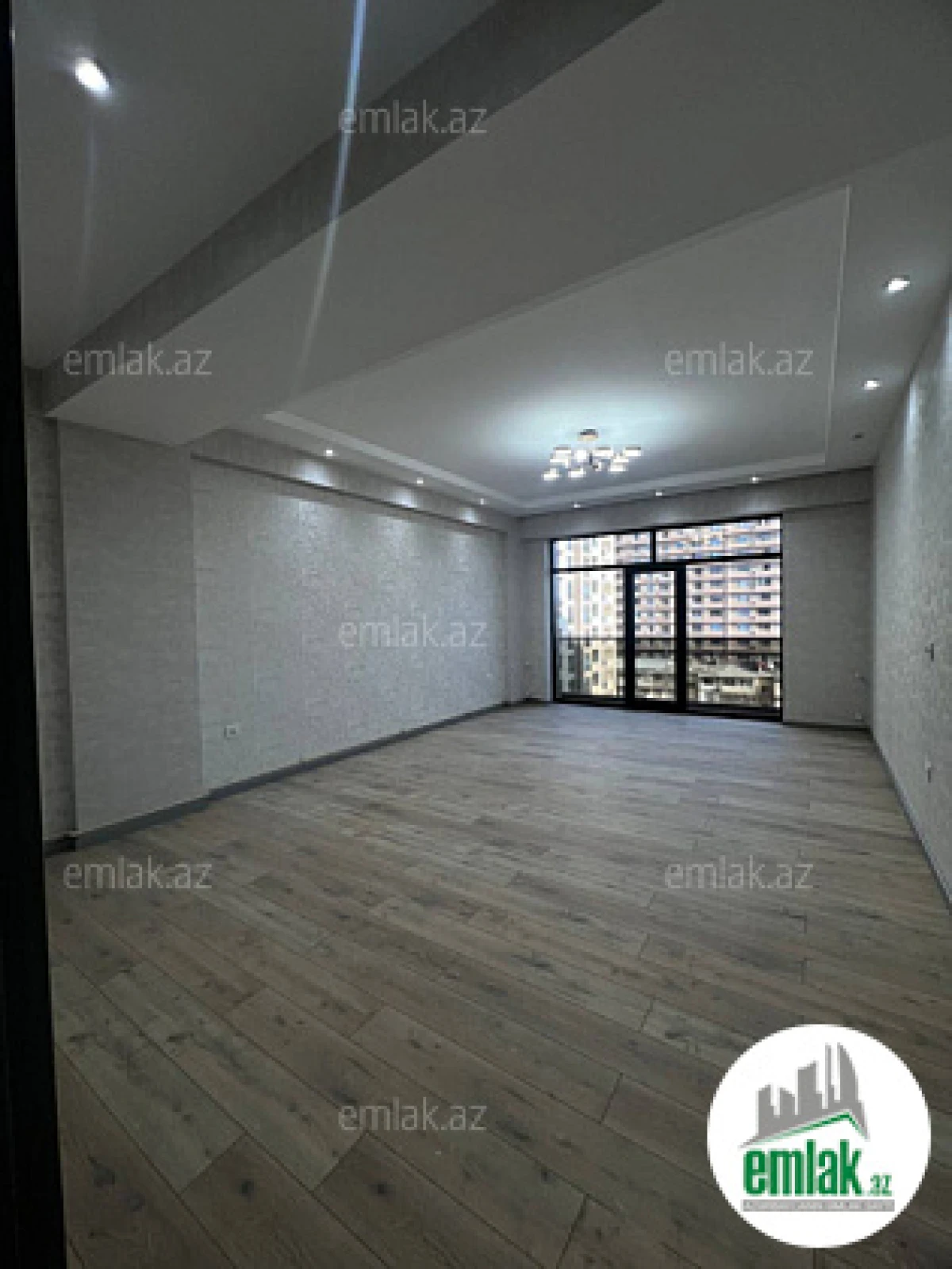 Satılır 2 otaqlı yeni tikili 104 m²
