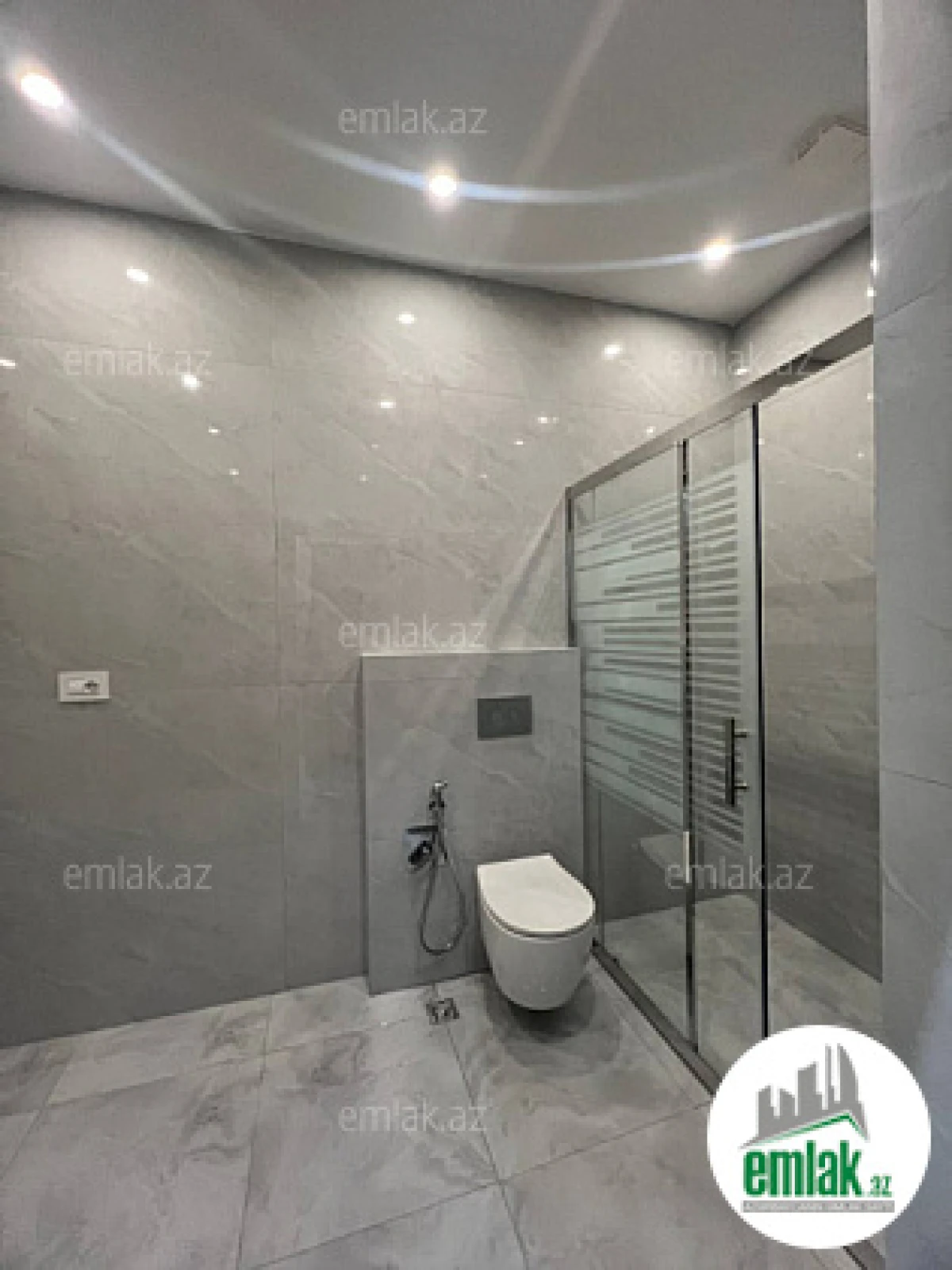 Satılır 2 otaqlı yeni tikili 104 m²