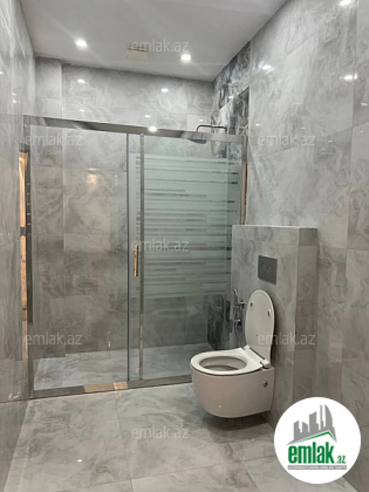 Satılır 2 otaqlı yeni tikili 104 m²